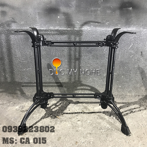 Bàn ăn cafe cổ điển gang đúc CA 015